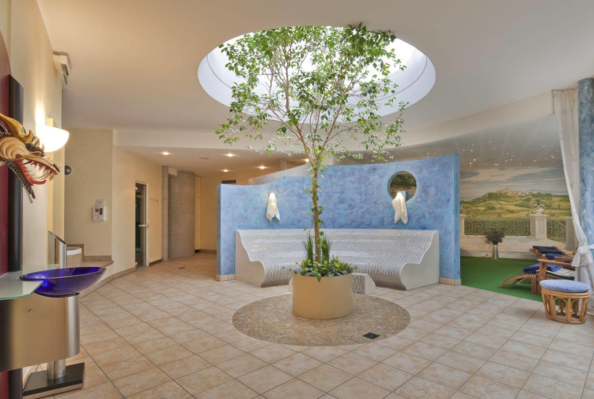 Luise Hotel 3*