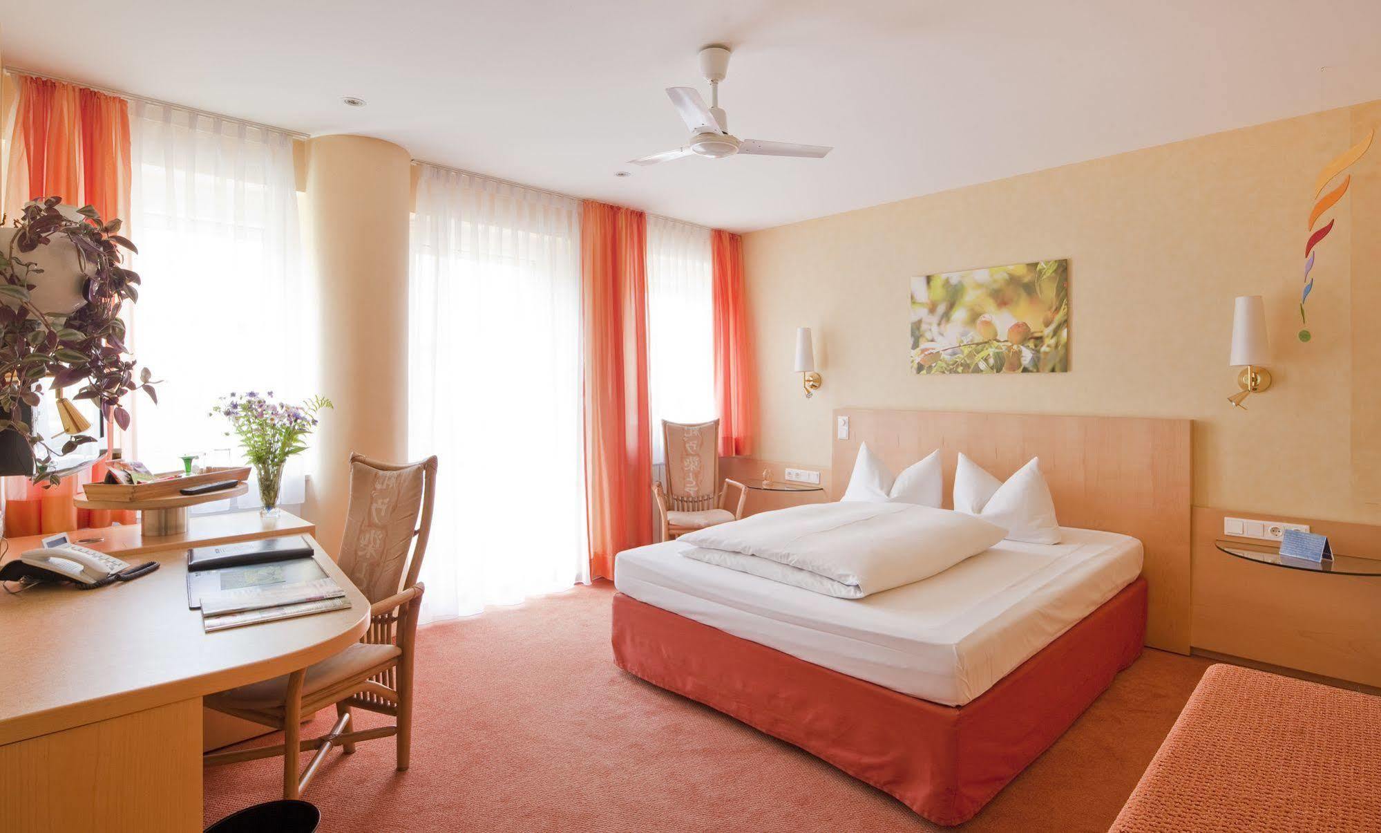 Luise Hotel